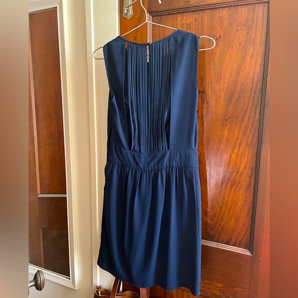 Navy blue mid length sleeveless dress with back detail. Size Small. - Picture 4 of 4
